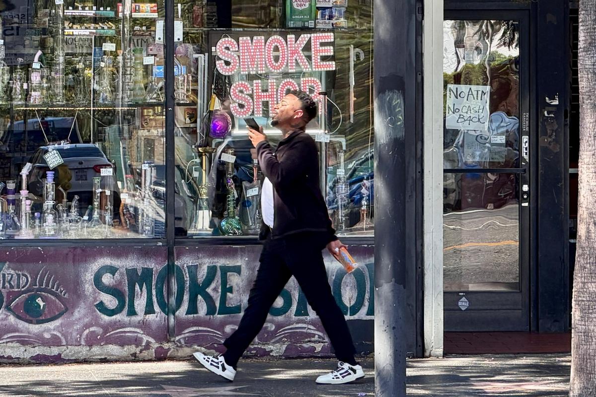 „Parfum” de Snoop Dogg la Los Angeles » Cum a cucerit marijuana străzile și prețul surprinzător al unui joint