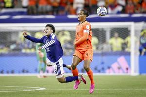 Olanda - Japonia » GOL în minutul 51!