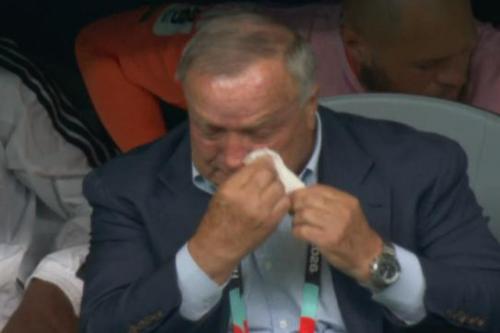 Dick Advocaat, lacrimi înainte de Germania - Curacao // foto: X @TouchlineX