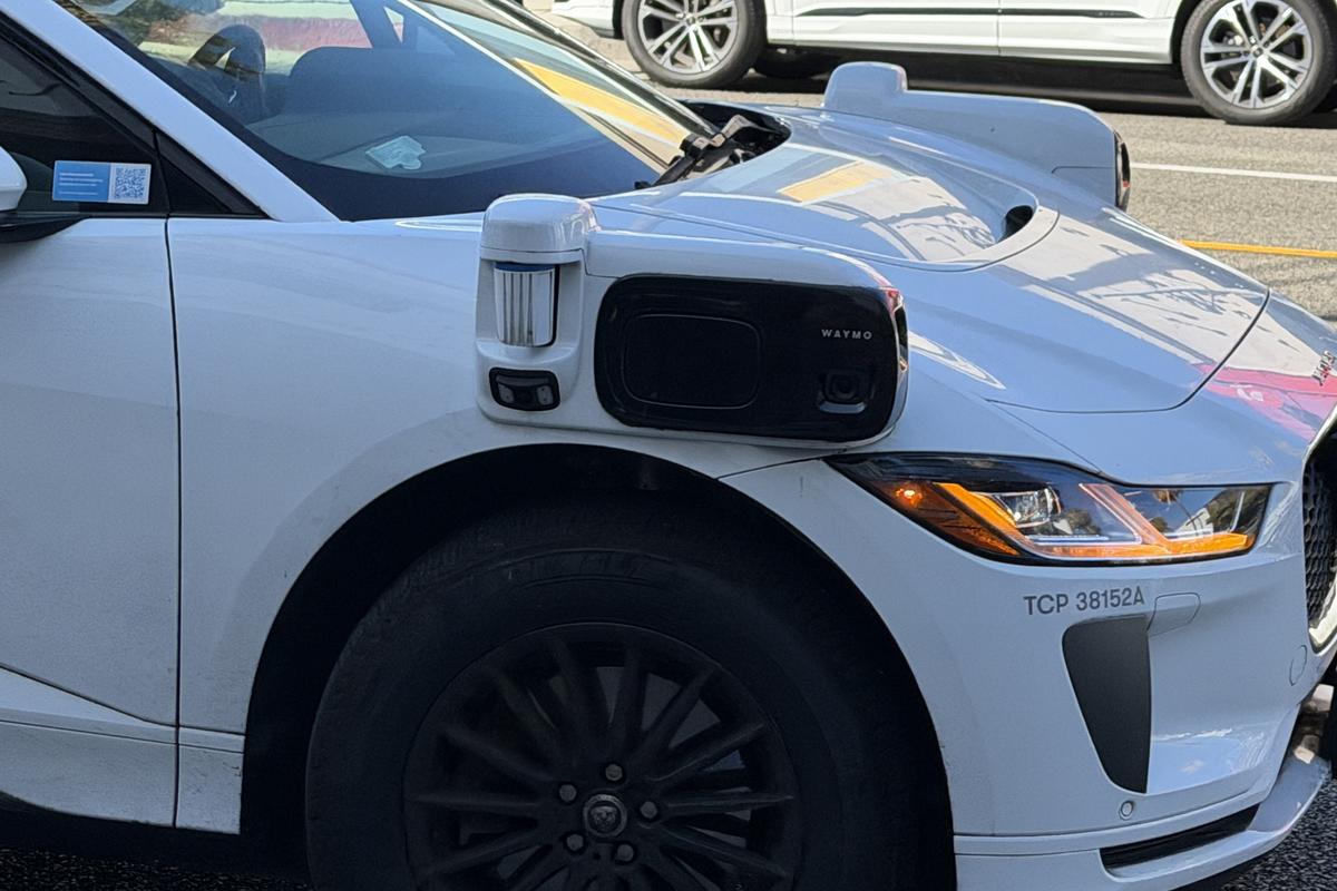 Am călătorit cu maşina Google fără şofer prin Los Angeles! Cât a costat şi cum a fost experienţa