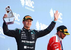 Russell, mesaj pentru Hamilton după victoria de la Barcelona: „Este din nou acel Lewis pe care mi-l amintesc din copilărie”
