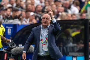 Dick Advocaat a intrat în istoria Campionatului Mondial! Record absolut stabilit la 78 de ani