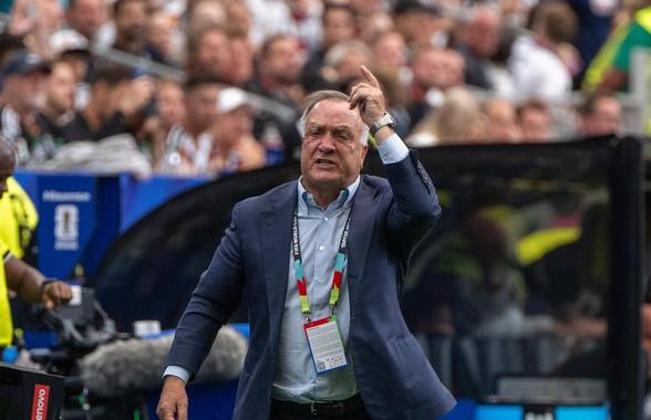Dick Advocaat a intrat în istoria Campionatului Mondial! Recordul stabilit de olandez