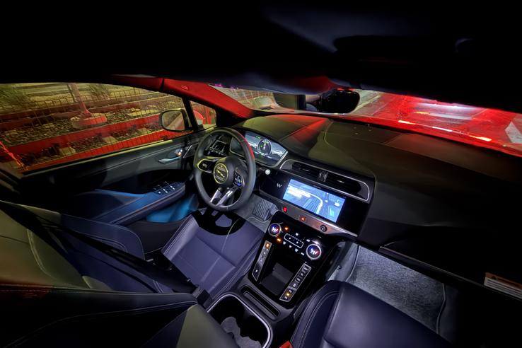 Imagini cu mașina Waymo în Los Angeles FOTO: Ionuț Iordache (GSP)