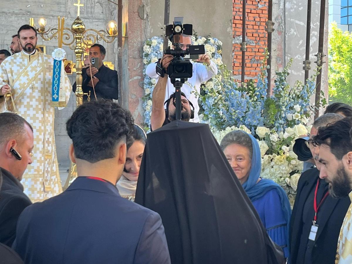 Biserica de 10 de milioane de euro a lui Gigi Becali a fost sfințită! Cum și-a făcut apariția soția lui + cele mai tari imagini
