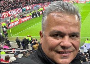 Ce legături are cu sportul Adrian Veștea, noul premier desemnat: s-a pozat cu bannerul PCH în spate și a numit-o „Steaua” pe FCSB