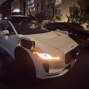 Imagini cu mașina Waymo în Los Angeles FOTO: Ionuț Iordache (GSP)