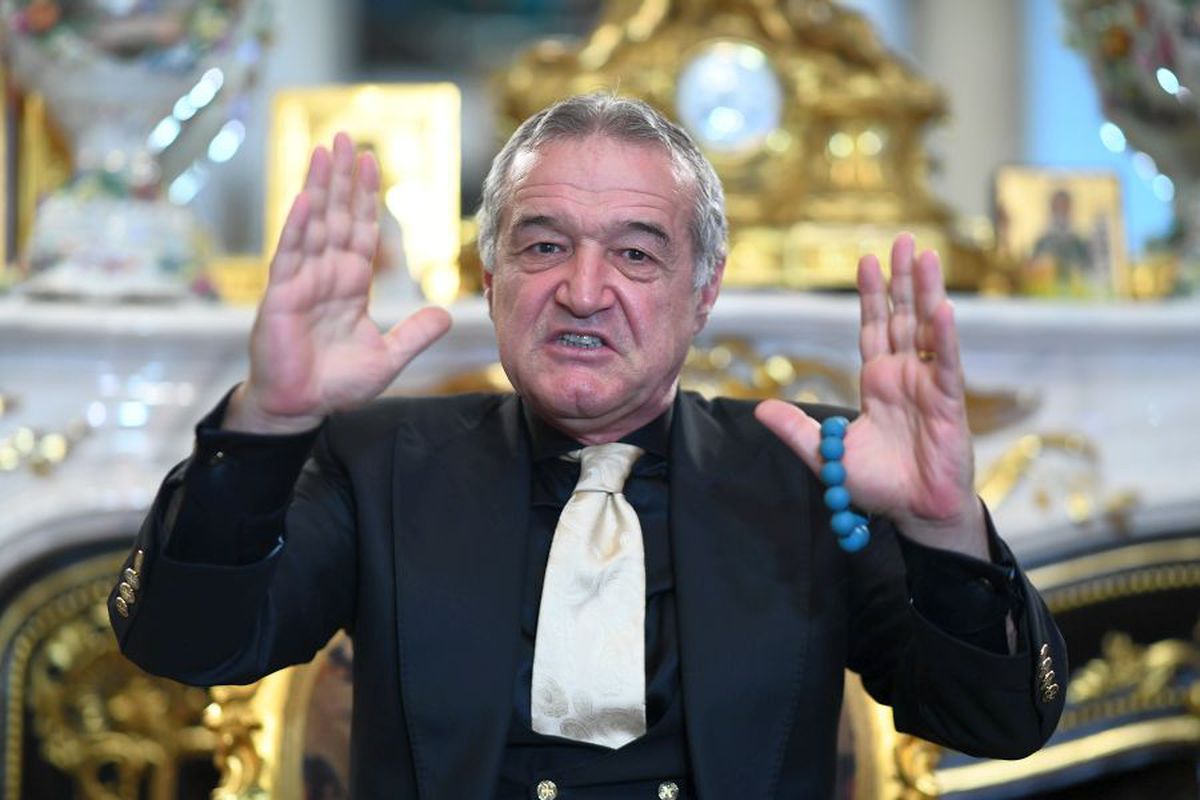 Dezvăluiri inedite din vestiarul FCSB » Becali i-a uimit pe toți: „I-a zis «Tată, tu vei fi principal!». A rămas mască” »