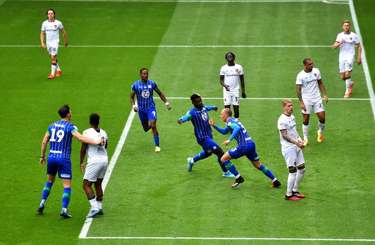 Scor HALUCINANT în Anglia » Echipa rămasă în obiectiv, mătrășită în 45 de minute + un internațional român implicat