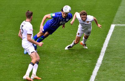 Scor HALUCINANT în Anglia » Echipa rămasă în obiectiv, mătrășită în 45 de minute + un internațional român implicat