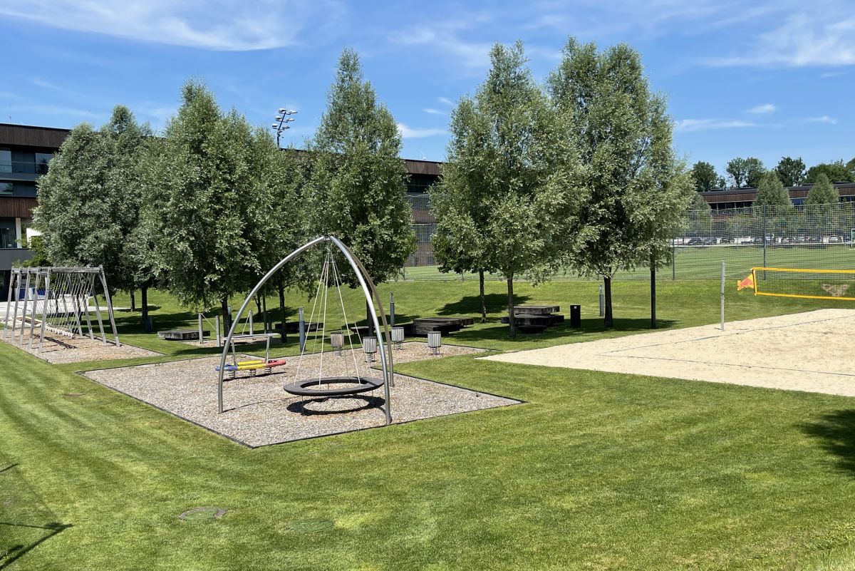 Industria Red Bull Salzburg » Reportaj de la fabrica de fotbaliști din Austria: condiții SF!