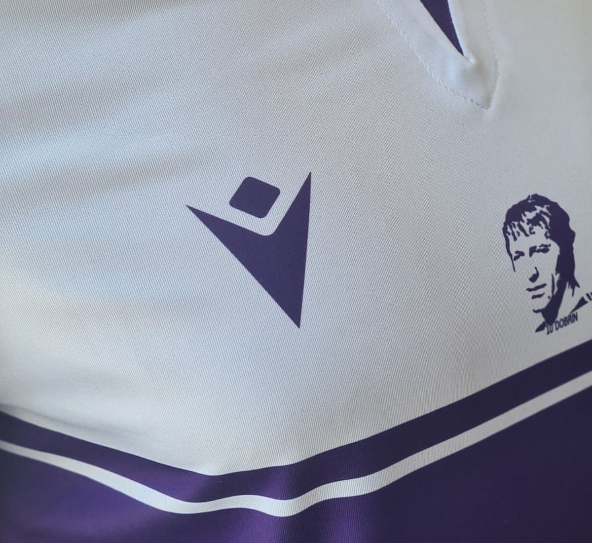 FC Argeș și-a prezentat noul echipament » Fanii s-au luat la ceartă