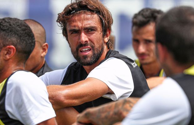 Situație inedită în Liga 1 » Clubul își prezintă scuze fiindcă s-a „rătăcit” noul echipament: „Din cauza situației globale”