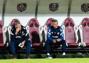 Dan Petrescu, lângă Mircea Lucescu, Sorin Cârțu și Cornel Dinu » Eliminarea cu Pyunik Erevan l-a inclus în lista rușinii