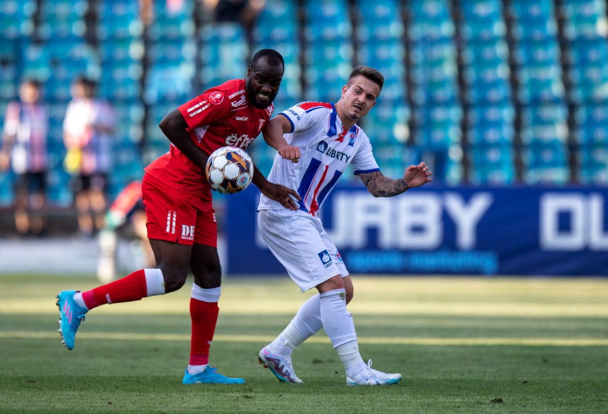 Superliga s-a întors cu un gol superb » Marele talent de la UTA a bifat prima reușită a sezonului cu o execuție de zile mari