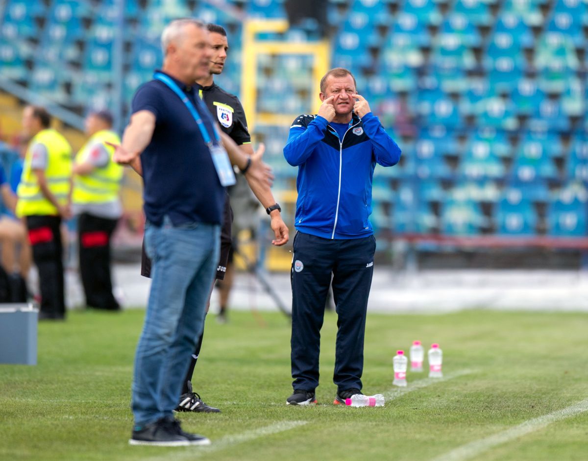 Rednic, după golul marcat de puștiul-vedetă de la UTA: „Așteptăm și noi 5 milioane de euro! Între el și Mazilu, mă mai gândesc pe cine aleg”