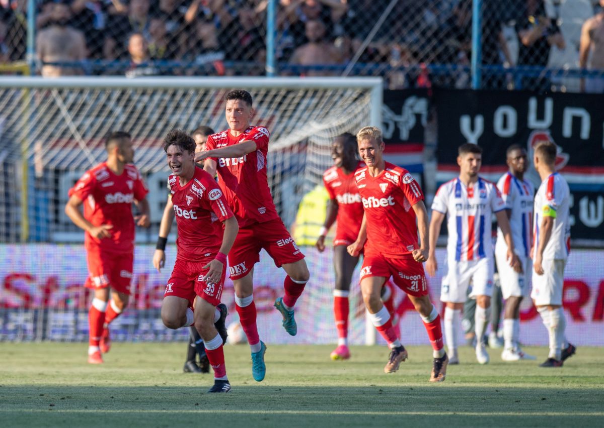 Rednic, după golul marcat de puștiul-vedetă de la UTA: „Așteptăm și noi 5 milioane de euro! Între el și Mazilu, mă mai gândesc pe cine aleg”