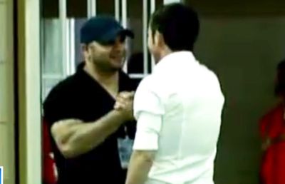 Cine e „Buze”, omul invocat de Mihai Stoica pentru a-i speria pe ultrașii Stelei » Personaj controversat din „lumea ascunsă” a Bucureștiului: „100 de kg de forță brută, de la bătăi, la recuperări silite”