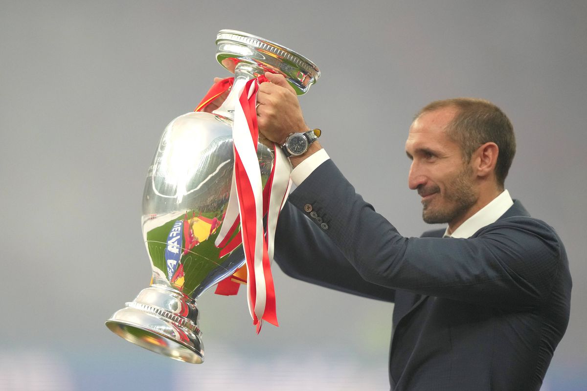 Giorgio Chiellini a sărutat trofeul înainte de finala Euro 2024