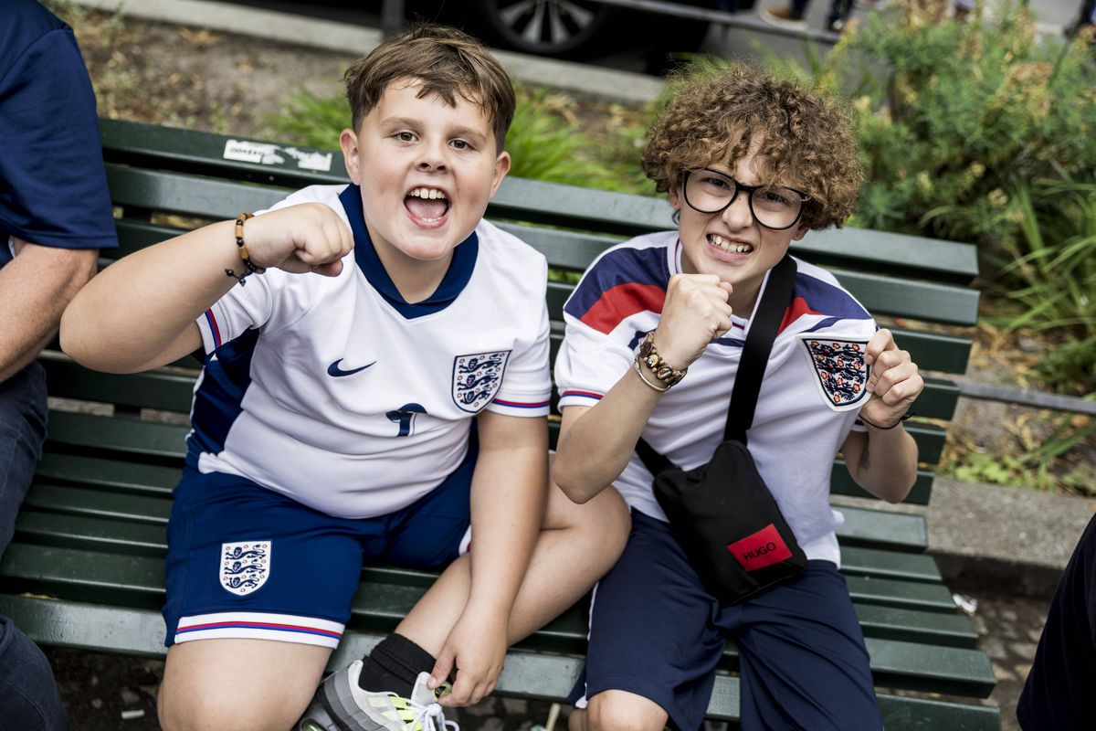 Federația spaniolă îi va tripla contractul lui Luis de la Fuente, indiferent de rezultatul meciului cu Anglia!