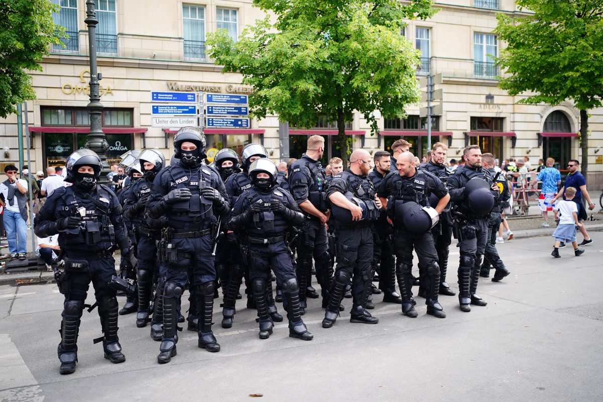 Federația spaniolă îi va tripla contractul lui Luis de la Fuente, indiferent de rezultatul meciului cu Anglia!