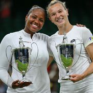 Townsend (stânga) și Siniakova (dreapta), campioanele la dublu feminin / FOTO: Wimbledon