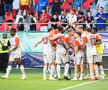 Risto Radunovic (numărul 33), bucurându-se alături de colegii săi la FCSB - Corvinul 3-0, Supercupa României / Foto: GSP.ro