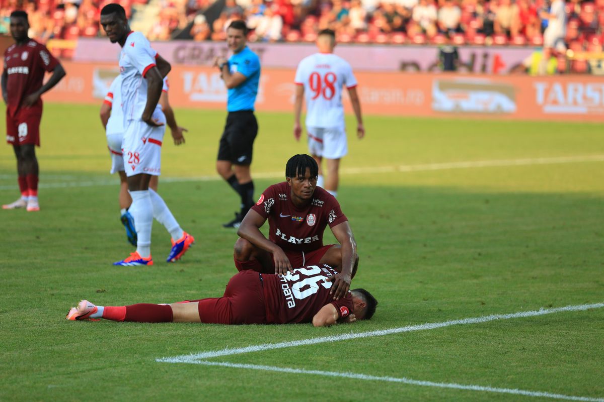 „Nu pot accepta asta” » Chiar înainte de derby, jucătorul plecat de la CFR Cluj la Rapid îl critică pe Dan Petrescu