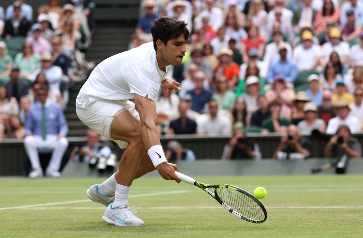 Carlos Alcaraz, vechiul și noul campion de la Wimbledon » Set 3 cu desfășurare uluitoare în finala cu Novak Djokovic