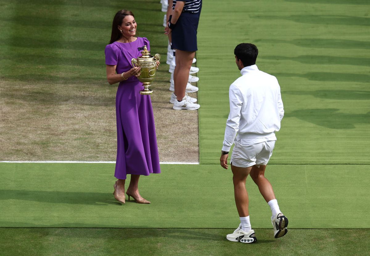 În plină luptă împotriva cancerului, prințesa Kate Middleton i-a înmânat lui Carlos Alcaraz trofeul de campion la Wimbledon