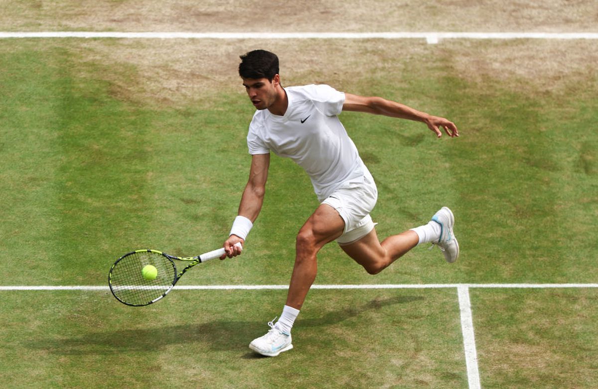 Carlos Alcaraz, vechiul și noul campion de la Wimbledon » Set 3 cu desfășurare uluitoare în finala cu Novak Djokovic