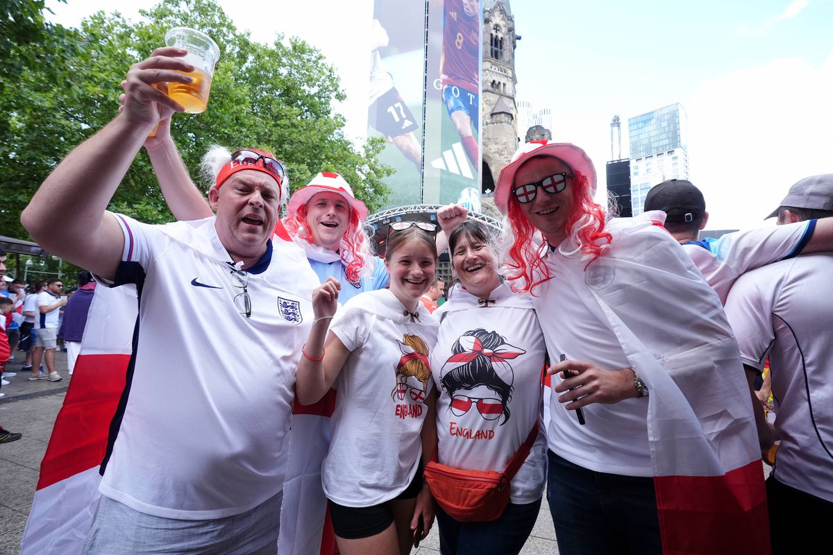 Incredibil tun financiar dat de comercianți pe perioada Euro 2024! 150 de milioane de euro e rețeta financiară doar la consumul de bere și vin în ziua marii finale!