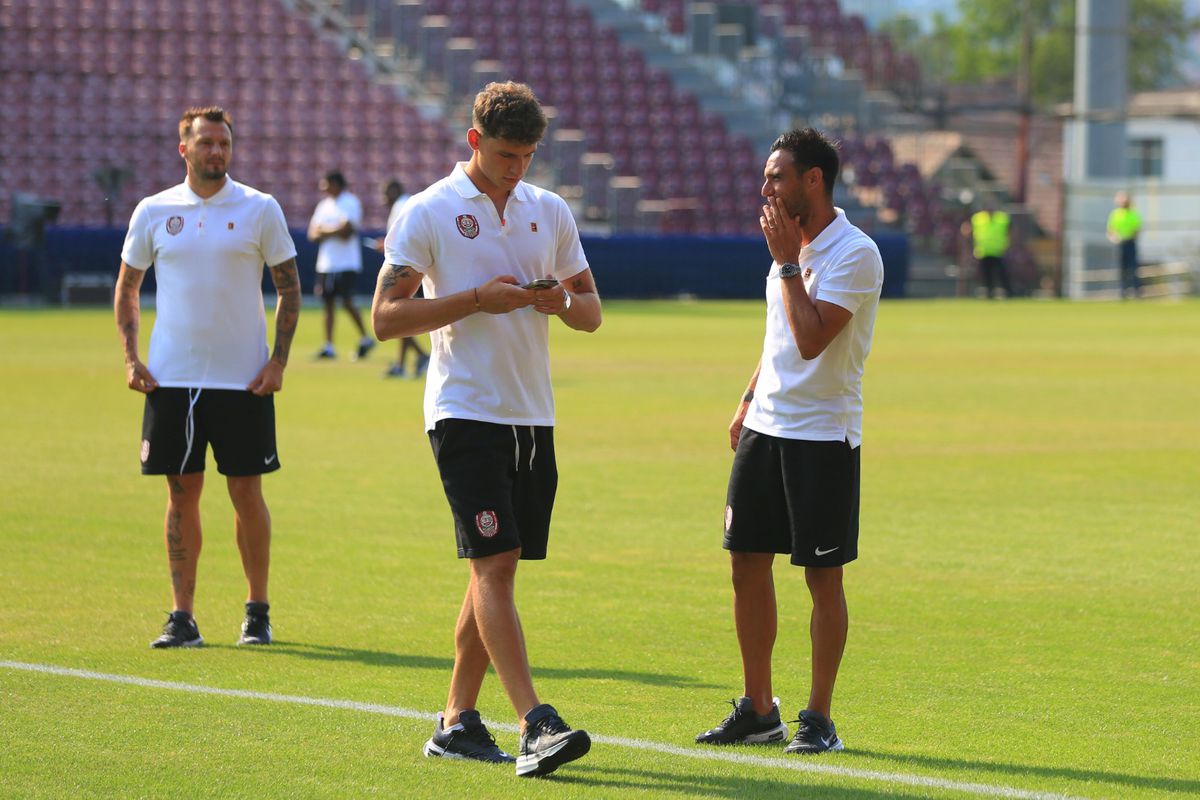 CFR Cluj - Dinamo, înainte de meci