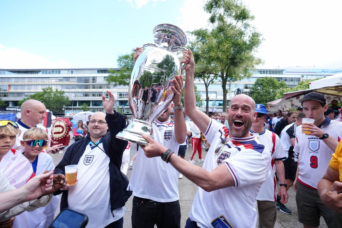 Incredibil tun financiar dat de comercianți pe perioada Euro 2024! 150 de milioane de euro e rețeta financiară doar la consumul de bere și vin în ziua marii finale!