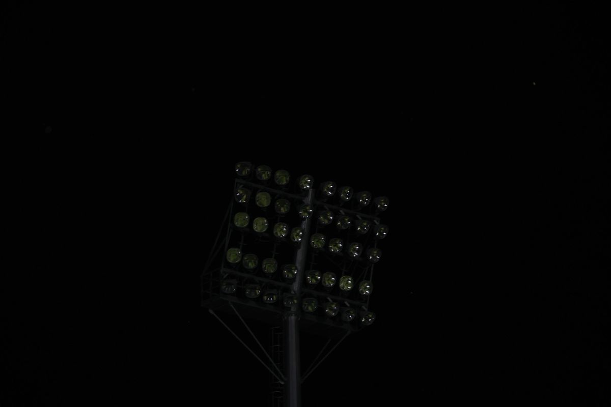 Haos la Csikszereda - Dinamo » A căzut nocturna la primul meci din istorie în Superliga: imagine colosală surprinsă de GSP