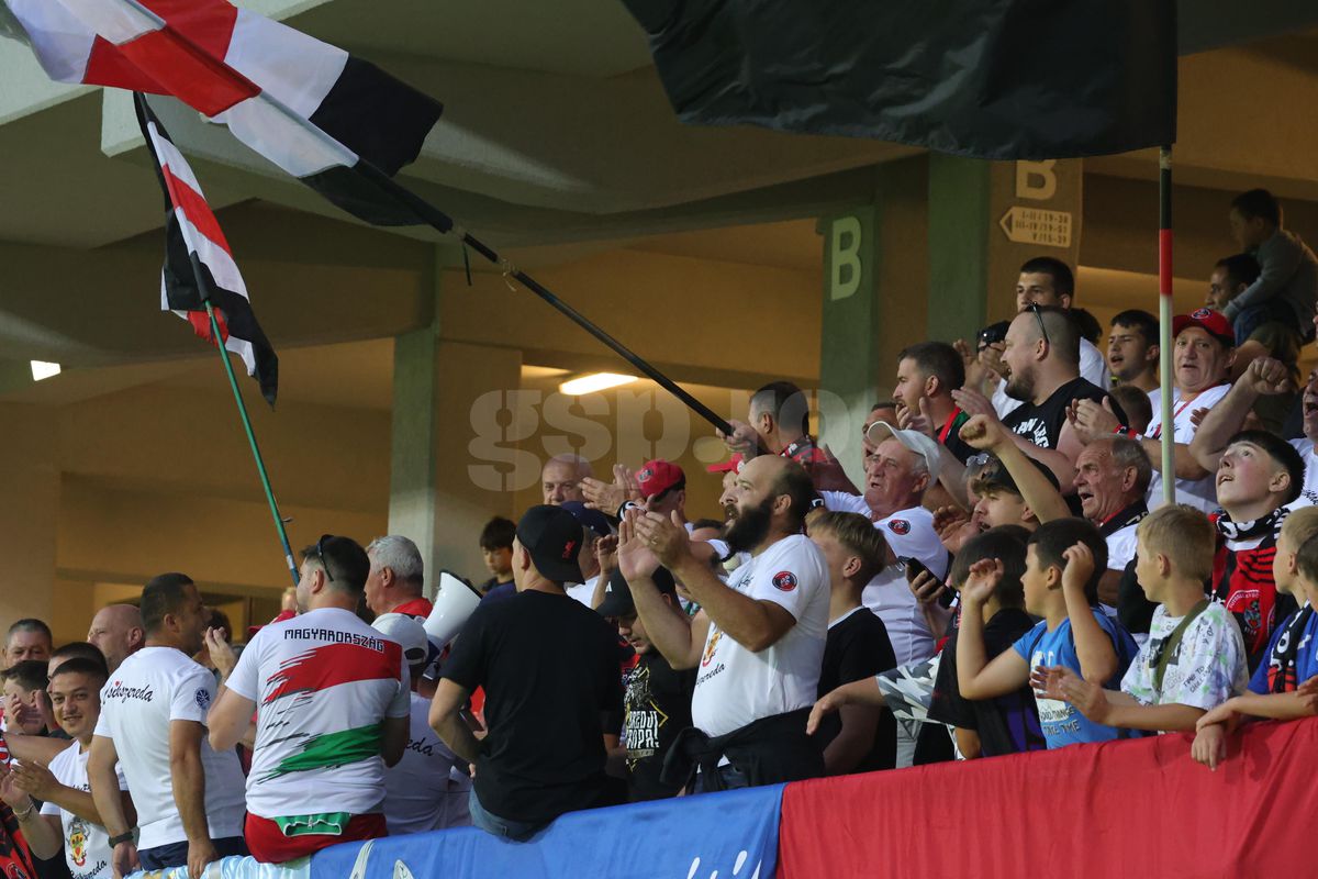 Harta Ungariei Mari la Csikszereda - Dinamo » Ce s-a auzit în tribune la Miercurea Ciuc și scenografia pregătită