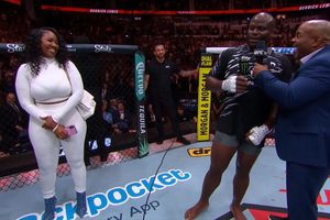 „Urmează nevasta mea, vor fi multe lupte la sol” » Victorios în gala UFC din week-end, „greul” Lewis a făcut pe toată lumea să râdă: