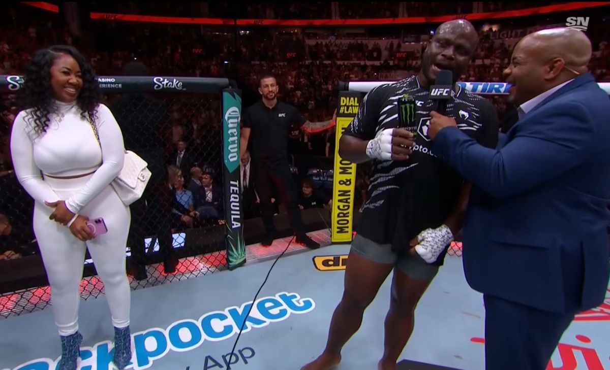 „Urmează nevasta mea, vor fi multe lupte la sol” » Victorios în gala UFC din week-end, „greul” Lewis a făcut pe toată lumea să râdă: