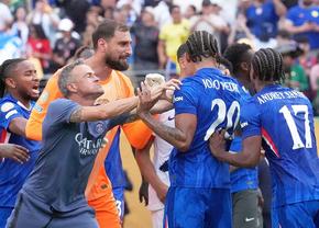 Versiunea lui Luis Enrique după ce i-a băgat mâna în gât adversarului: „Am vrut să-i despart pe jucători. Uitați-vă și la Maresca...”