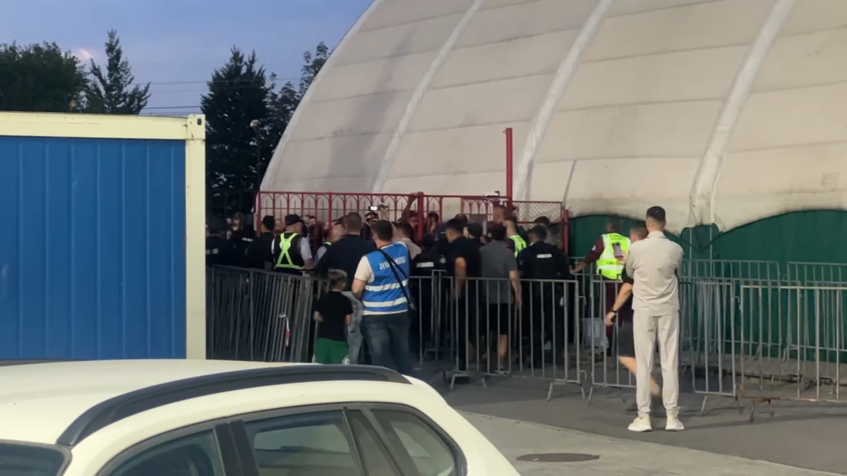 Scandal imens la meciul Csikszereda - Dinamo, de la Miercurea Ciuc