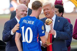Cole Palmer, MVP-ul Mondialului Cluburilor. A primit trofeul de la Donald Trump, apoi a ieșit la atac: „Ați spus porcării!”