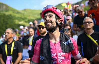 Etapă cu doi mari câștigători în Turul Franței » Tadej Pogacar a rămas fără tricoul galben