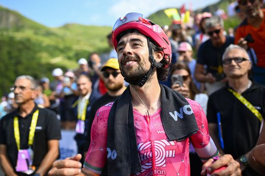 Ben Healy (EF Education) a preluat tricoul galben