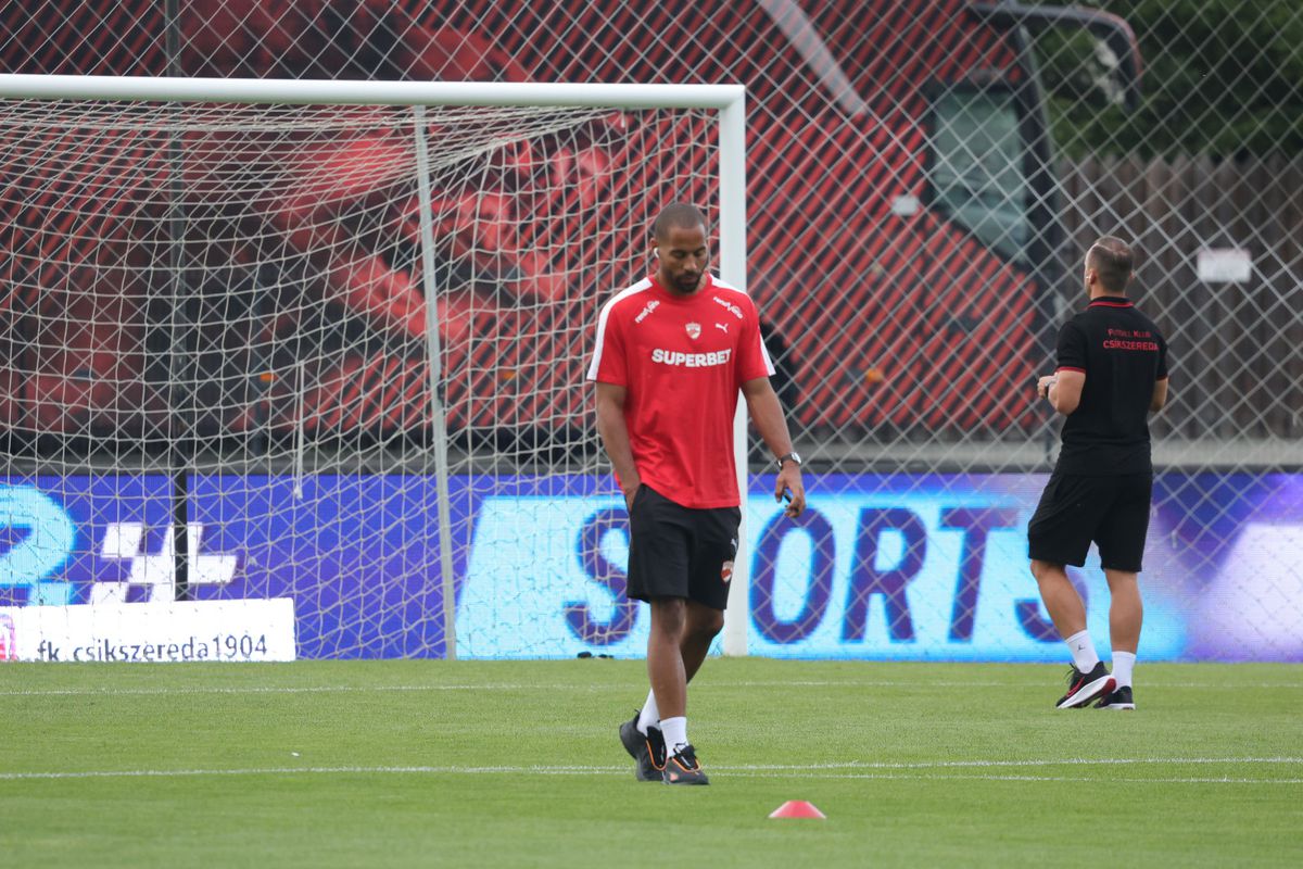 Imagini înainte de Csikszereda - Dinamo / Foto: Ionuț Iordache GSP