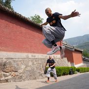 Victor Wembanyama, superstarul NBA, a devenit călugăr războinic la un templu Shaolin din China/Foto: Instagram (Wemby)
