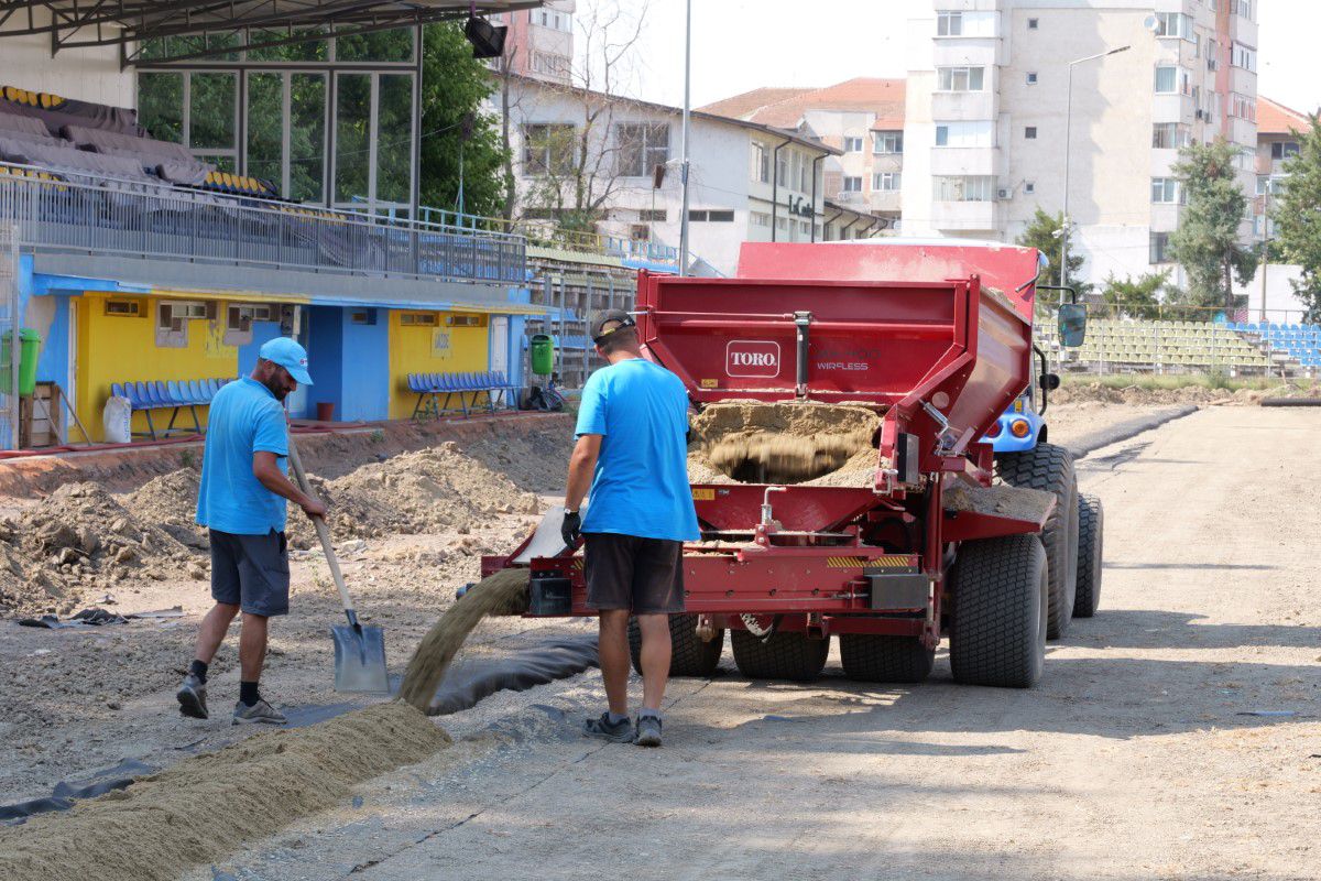 A început modernizarea stadionului „1 mai” din Slobozia