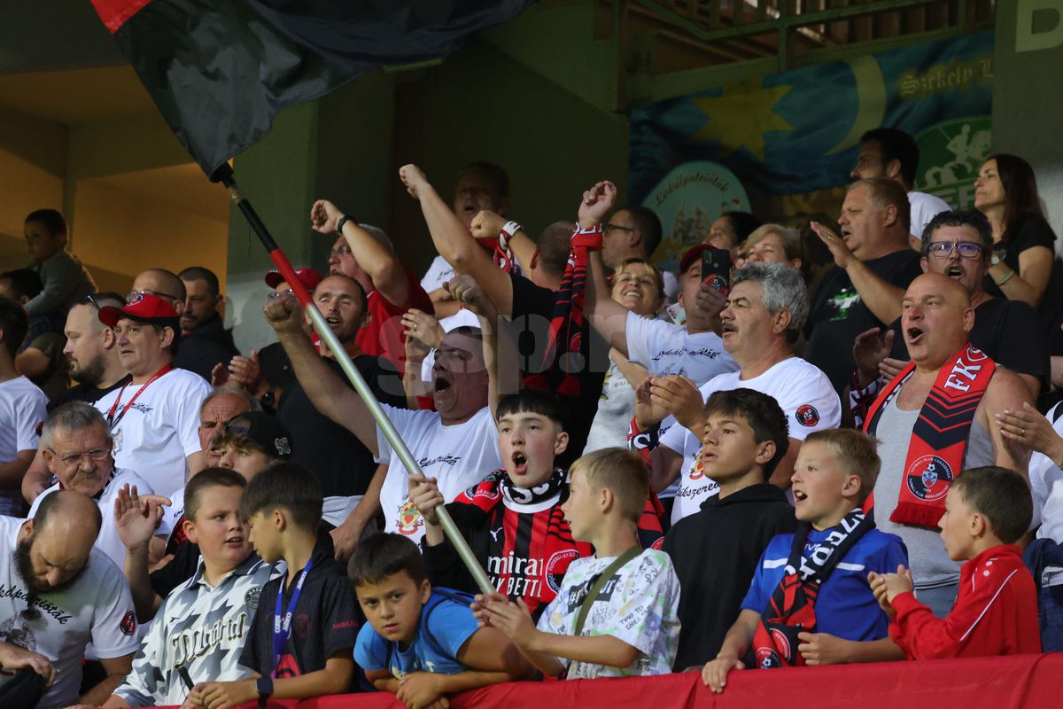 Harta Ungariei Mari la Csikszereda - Dinamo + scenografia