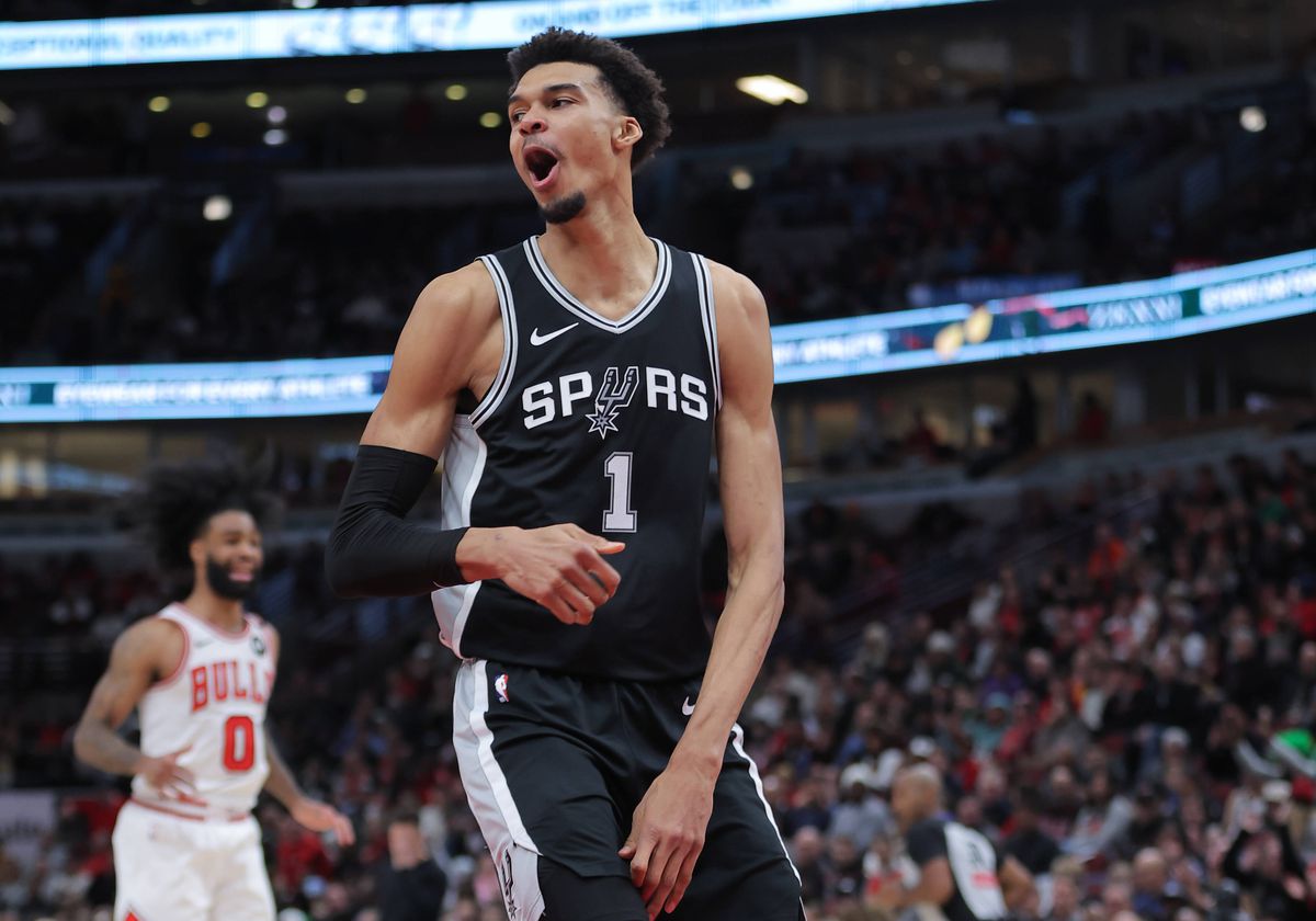 Victor Wembanyama, superstarul NBA, a devenit călugăr războinic la un templu Shaolin din China