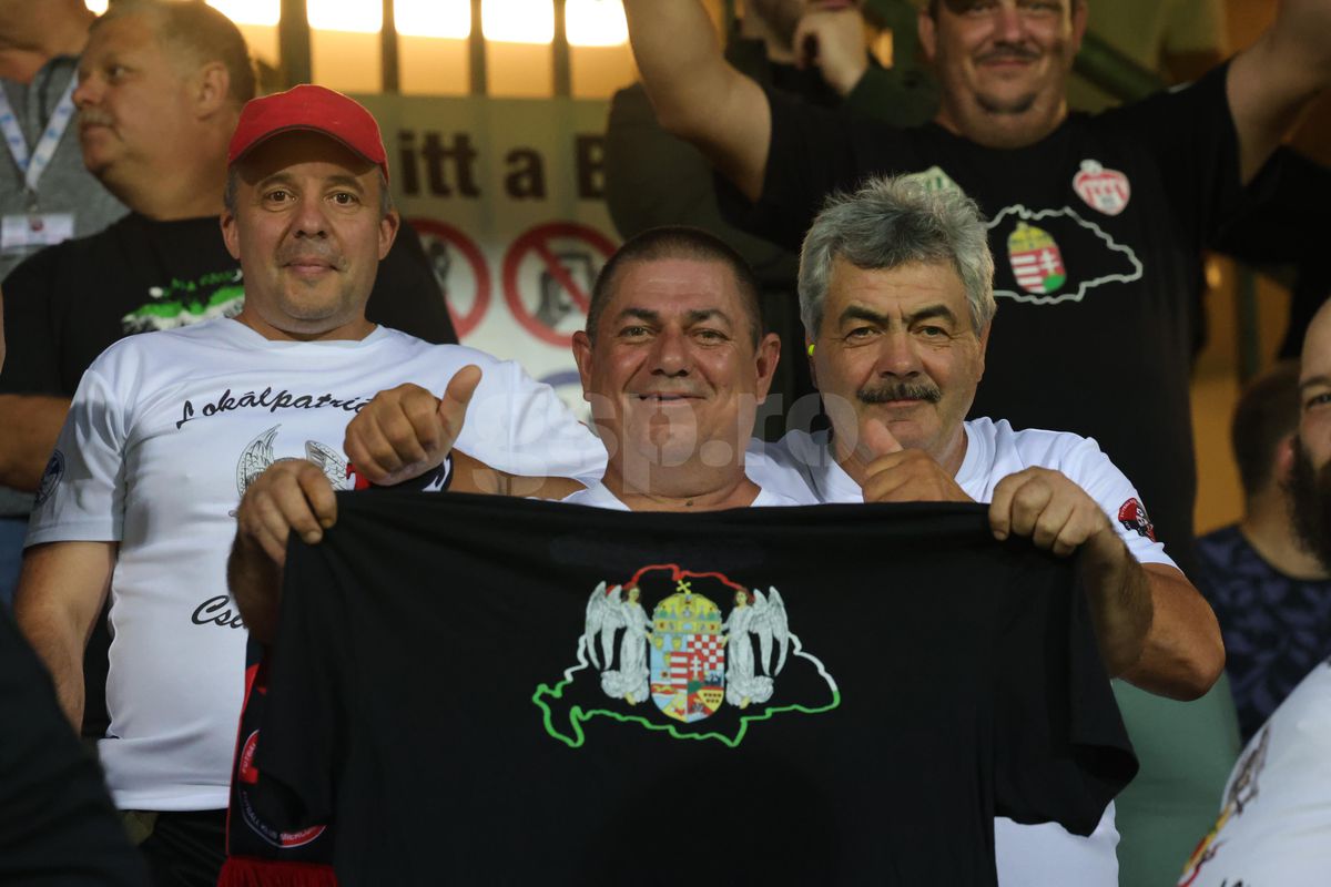 Harta Ungariei Mari la Csikszereda - Dinamo » Ce s-a auzit în tribune la Miercurea Ciuc și scenografia pregătită