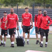 Epassy, Andrei Mărginean, Roșca și Ikoko înainte de Csikszereda - Dinamo / Foto: Ionuț Iordache GSP